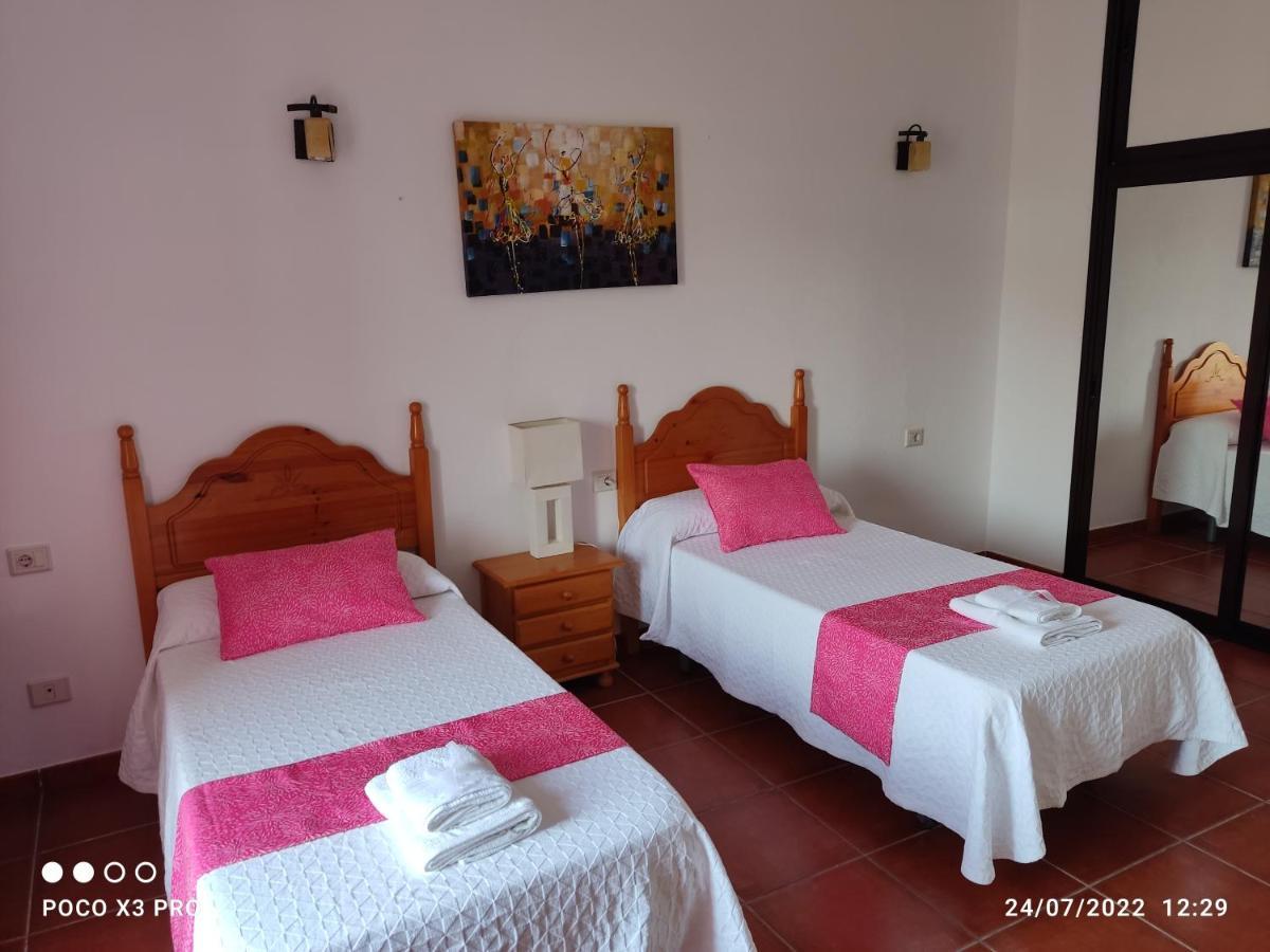 Numero28,Casa Tilama Uga Buitenkant foto